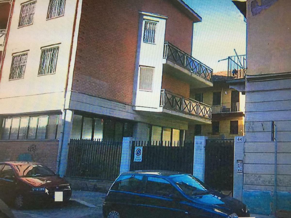 Central Low Cost Apartment Turin Luaran gambar